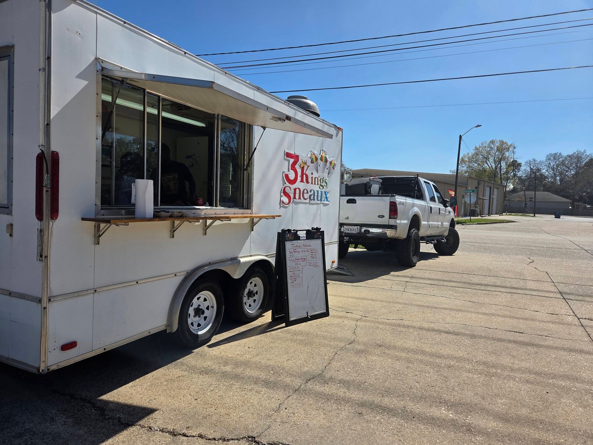 3 Kings Sneaux food trailer at BFL Guilbeau Road Lafayette